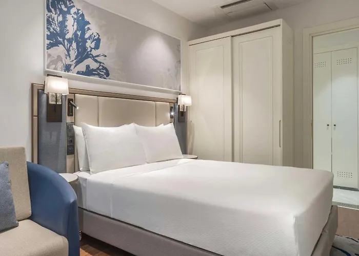 هيلتون مول أوف إسطنبول 5*