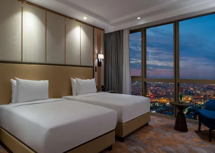 فندق هيلتون مول أوف إسطنبول 5*