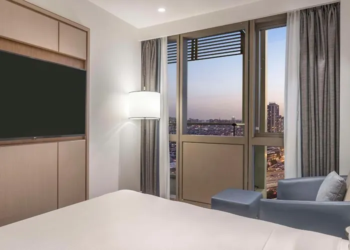 فندق هيلتون مول أوف إسطنبول 5*