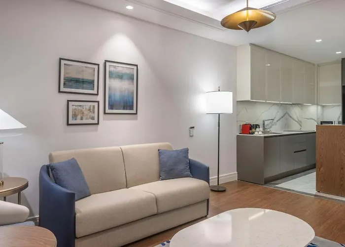 هيلتون مول أوف إسطنبول فندق 5*